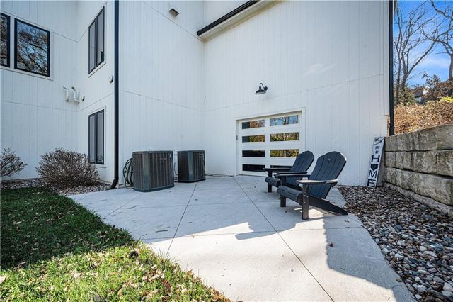 9450 Marion Street, Lenexa, KS 66220