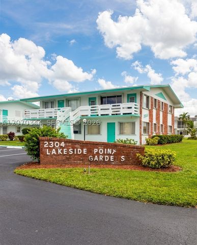 2304 Lake Osborne Dr 21, Lake Worth, FL 33461
