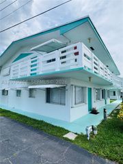 2304 Lake Osborne Dr 21, Lake Worth, FL 33461