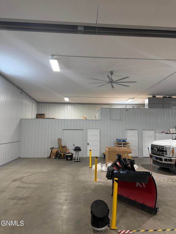 2913 Morrison Avenue, Bismarck, ND 58504 photo 11