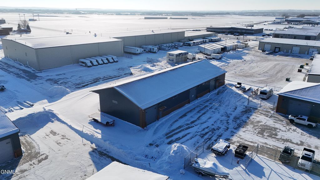 2913 Morrison Avenue, Bismarck, ND 58504 photo 4