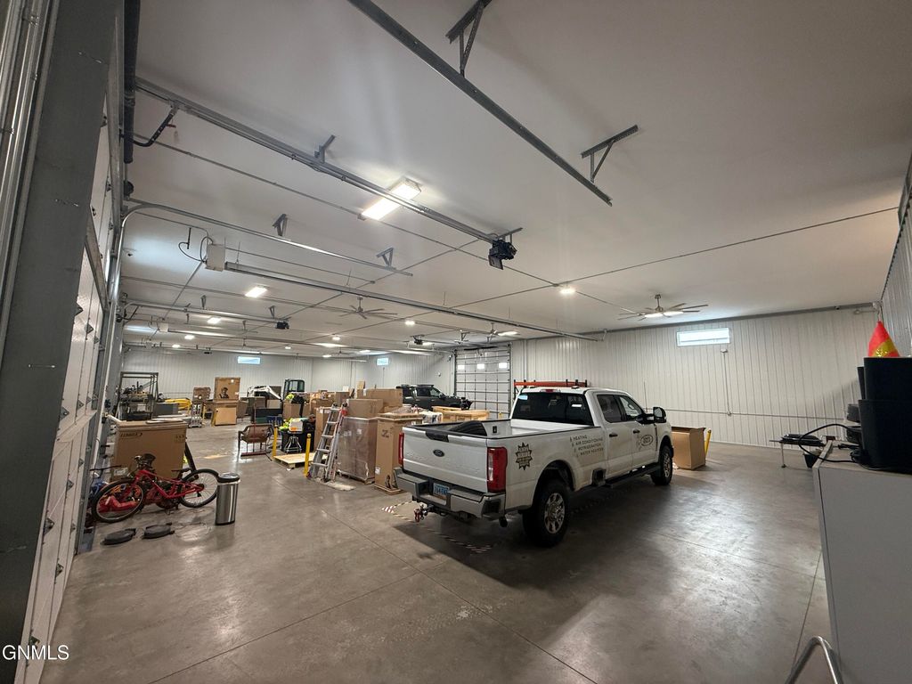 2913 Morrison Avenue, Bismarck, ND 58504 photo 7