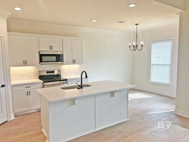 961 Ashville Circle, Foley, AL 36535