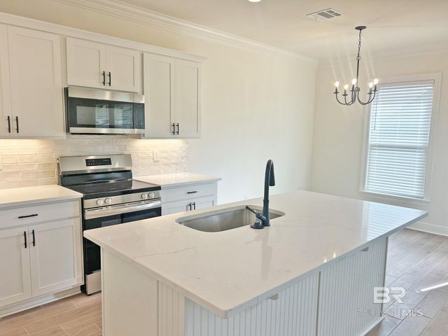 961 Ashville Circle, Foley, AL 36535