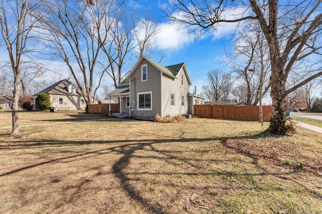 314 S Main Street, Willard, MO 65781