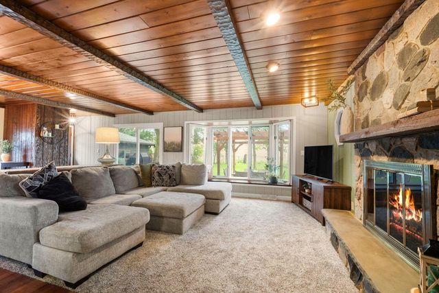N89W15288 Jefferson AVENUE, Menomonee Falls, WI 53051