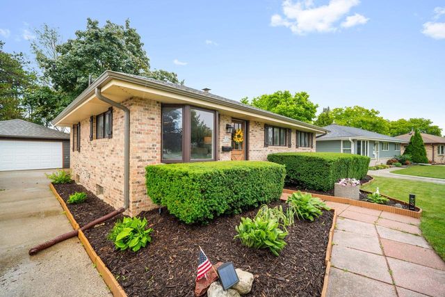 N89W15288 Jefferson AVENUE, Menomonee Falls, WI 53051