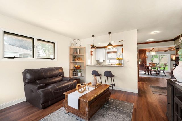 N89W15288 Jefferson AVENUE, Menomonee Falls, WI 53051