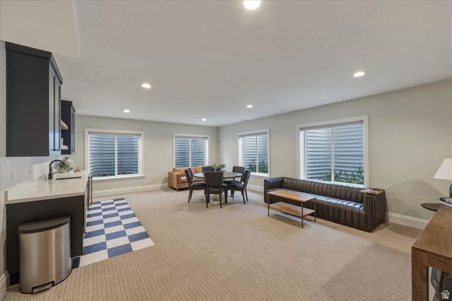 6944 W RESTLESS RD, South Jordan, UT 84009