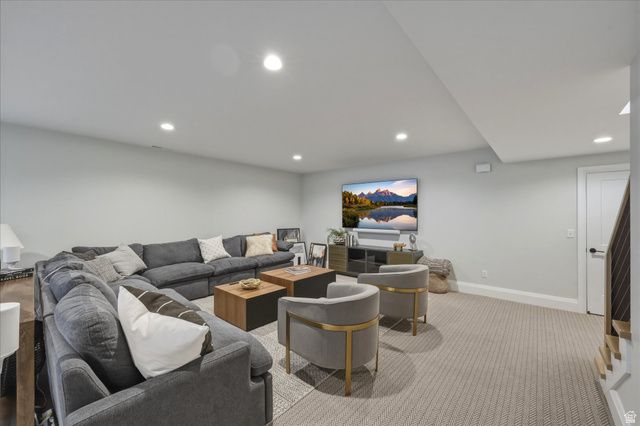 6944 W RESTLESS RD, South Jordan, UT 84009