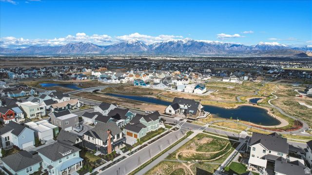 6944 W RESTLESS RD, South Jordan, UT 84009