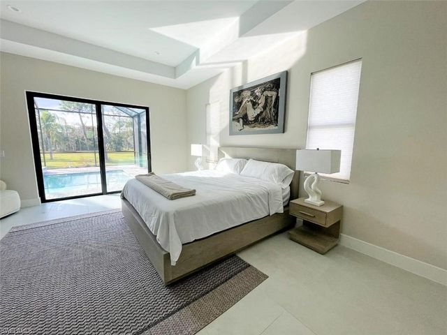 687 23rd ST SW, Naples, FL 34117