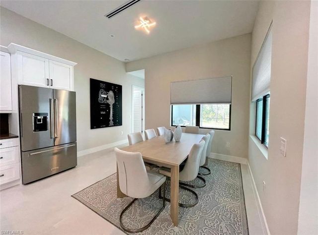 687 23rd ST SW, Naples, FL 34117