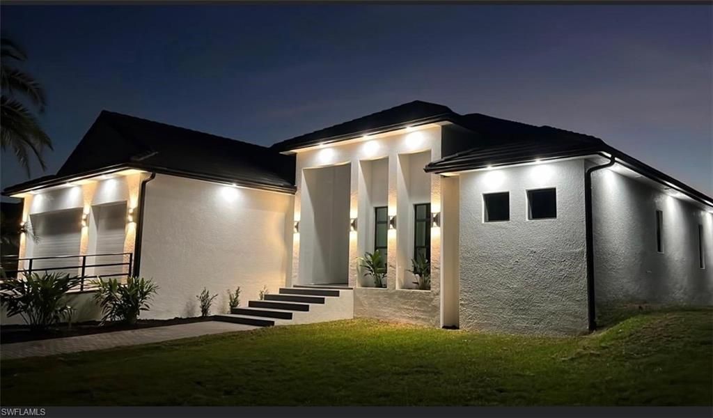 687 23rd ST SW, Naples, FL 34117