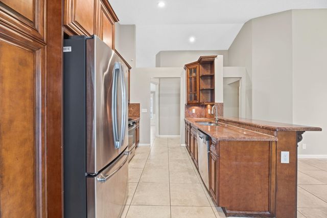 9823 N Grand Duke Circle, Tamarac, FL 33321
