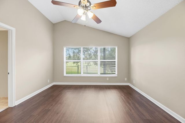 9823 N Grand Duke Circle, Tamarac, FL 33321