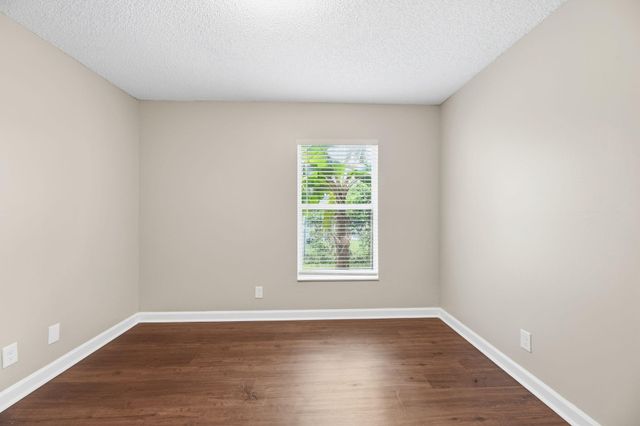 9823 N Grand Duke Circle, Tamarac, FL 33321