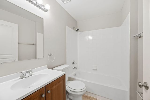 9823 N Grand Duke Circle, Tamarac, FL 33321