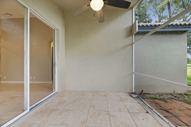 9823 N Grand Duke Circle, Tamarac, FL 33321