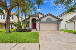 9823 N Grand Duke Circle, Tamarac, FL 33321
