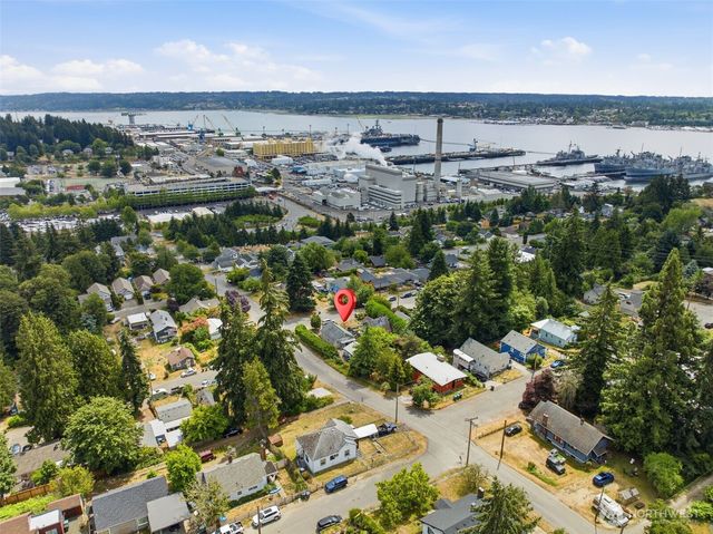 303 S Hartford Avenue, Bremerton, WA 98312