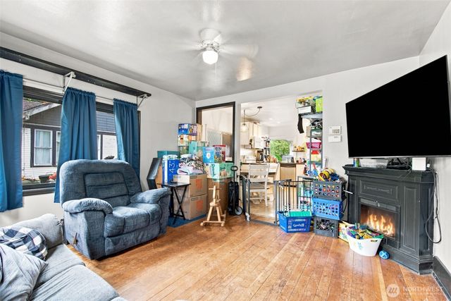 303 S Hartford Avenue, Bremerton, WA 98312