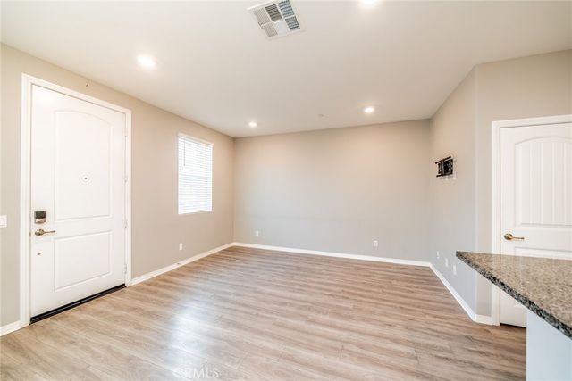 16502 Casa Grande 120, Fontana, CA 92336