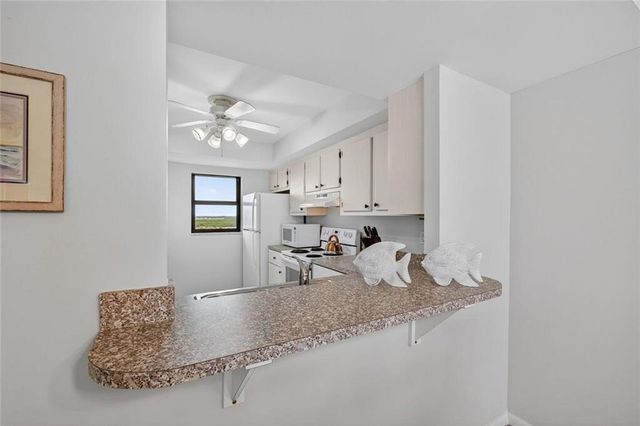 3200 N Highway A1a None 1107, Hutchinson Island, FL 34949