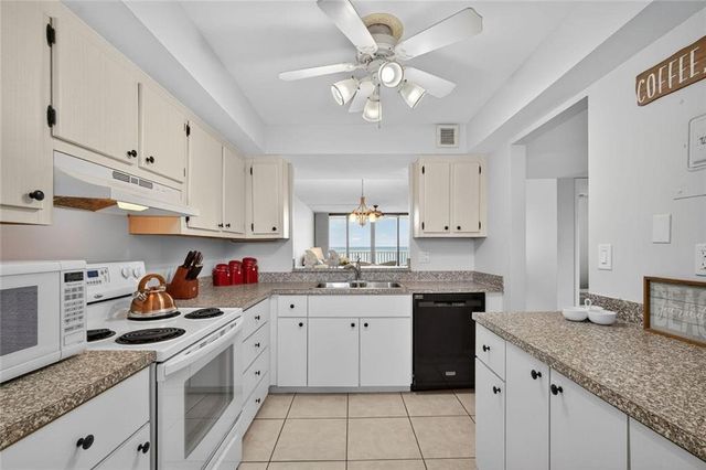 3200 N Highway A1a None 1107, Hutchinson Island, FL 34949