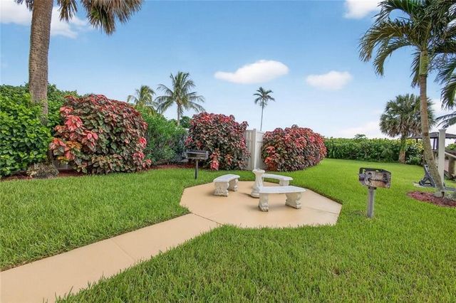 3200 N Highway A1a None 1107, Hutchinson Island, FL 34949