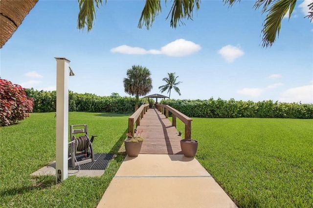 3200 N Highway A1a None 1107, Hutchinson Island, FL 34949