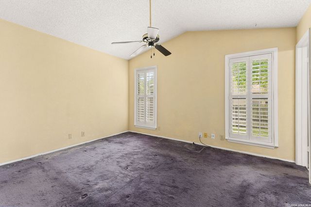 1410 Giselle Ln, San Antonio, TX 78232