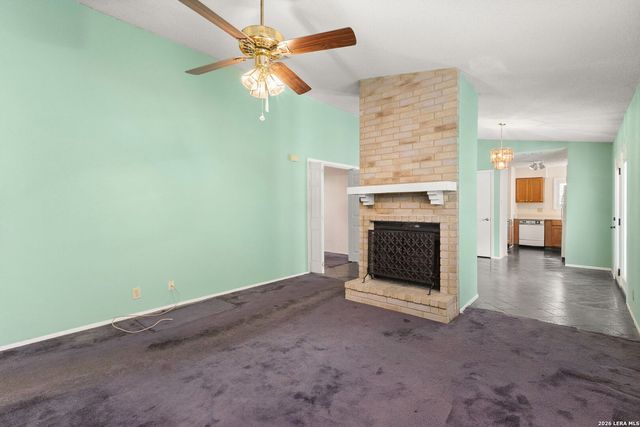 1410 Giselle Ln, San Antonio, TX 78232