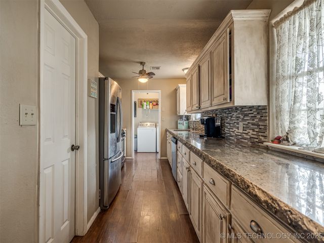 16430 S 97th East Place, Bixby, OK 74008