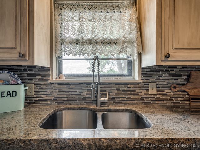 16430 S 97th East Place, Bixby, OK 74008