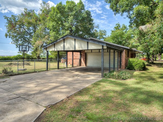 16430 S 97th East Place, Bixby, OK 74008