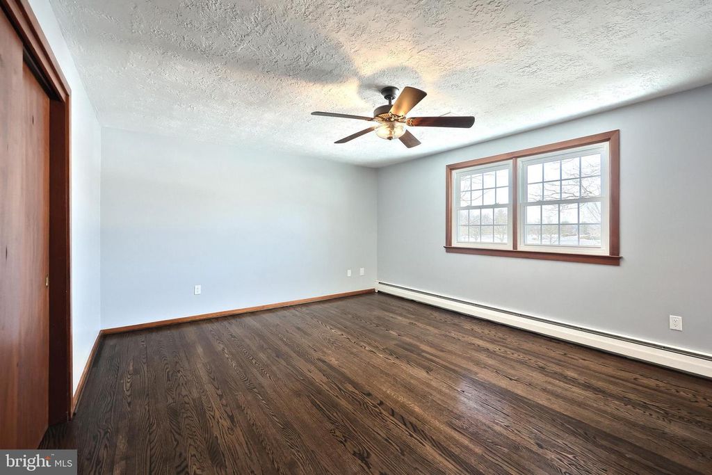 Image 26 of property listing at 1156 DETWILER DR, York, PA 17404