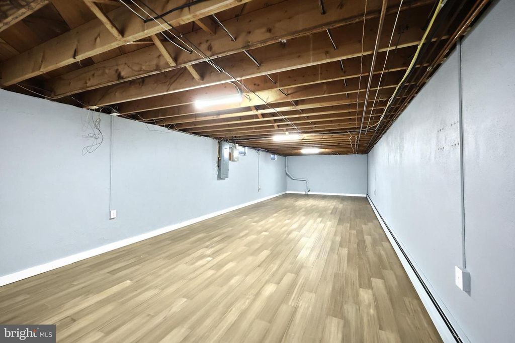 Image 33 of property listing at 1156 DETWILER DR, York, PA 17404