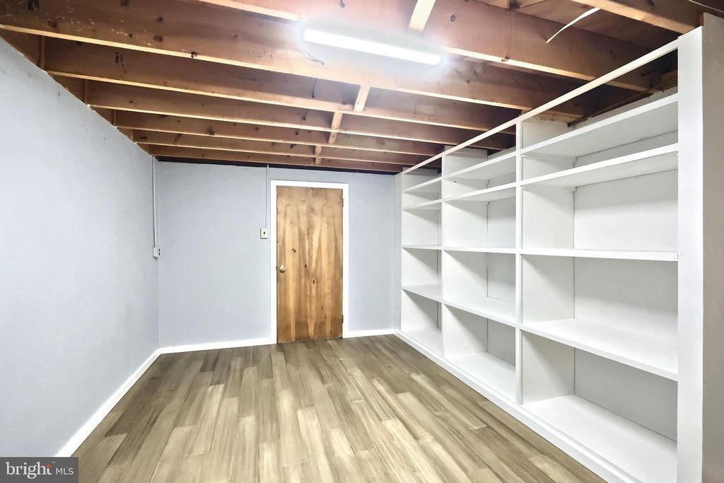 Image 35 of property listing at 1156 DETWILER DR, York, PA 17404