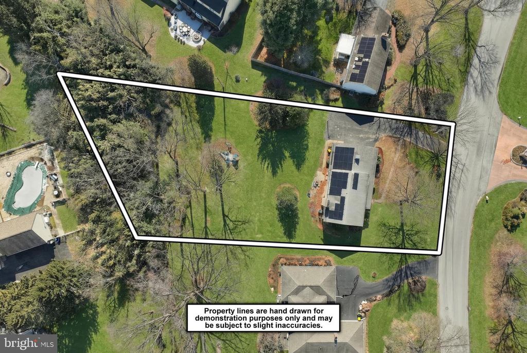 Image 39 of property listing at 1156 DETWILER DR, York, PA 17404