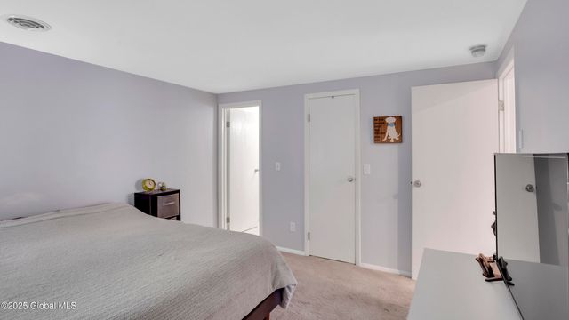 133 Arrow Wood Place, Malta, NY 12020