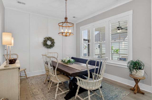 679 Blueway Avenue, Summerville, SC 29486