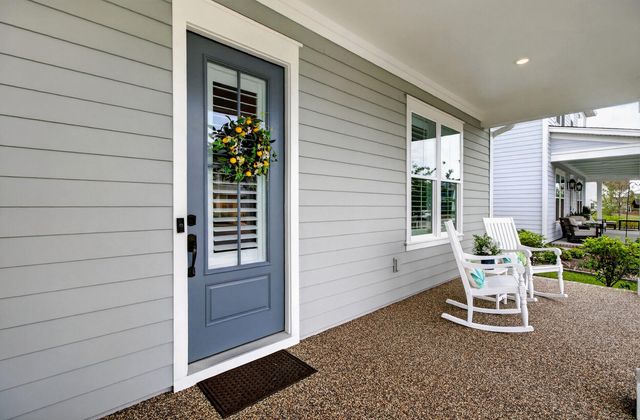 679 Blueway Avenue, Summerville, SC 29486