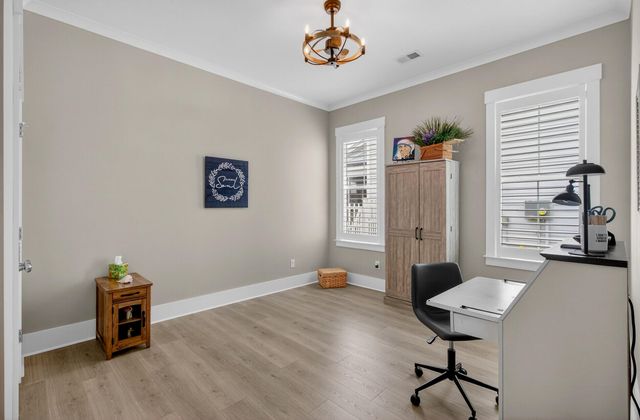 679 Blueway Avenue, Summerville, SC 29486