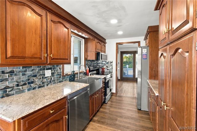 148 Hopkins Road, Amherst, NY 14221
