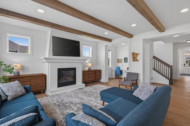 6432 Red Cedar Drive, Chaska, MN 55318
