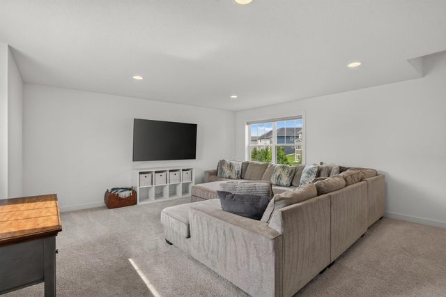 6432 Red Cedar Drive, Chaska, MN 55318