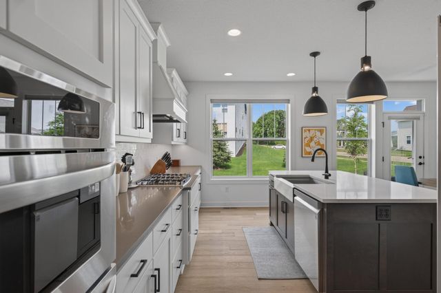 6432 Red Cedar Drive, Chaska, MN 55318