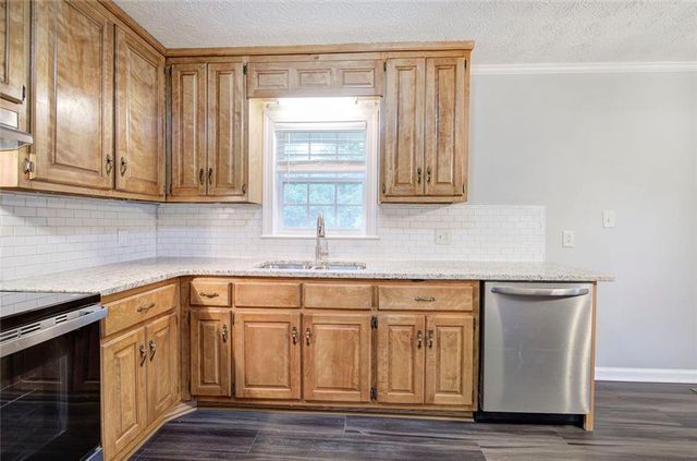 23 Thrasher SW Road, Cartersville, GA 30120