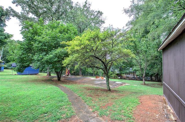 23 Thrasher SW Road, Cartersville, GA 30120